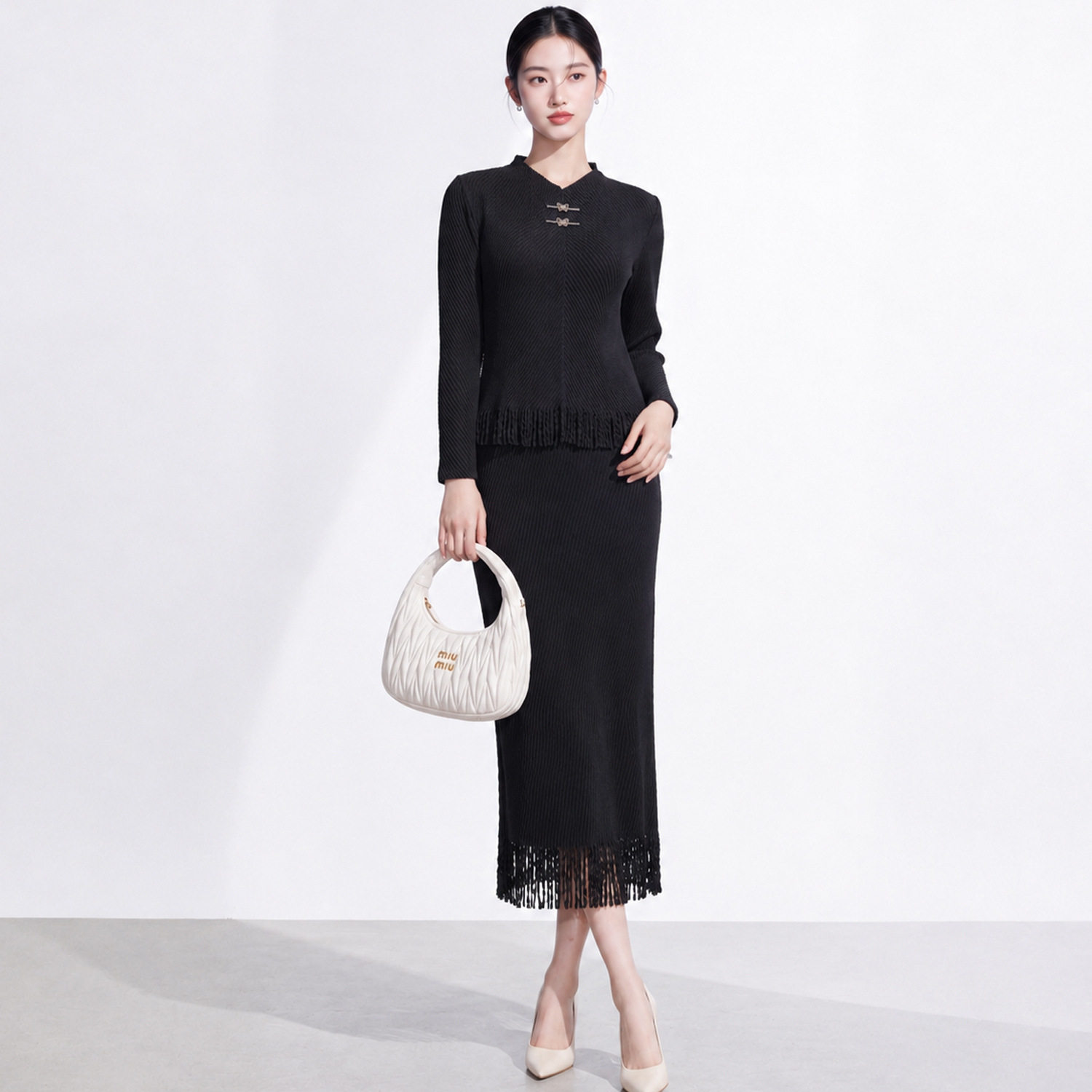衣服女款一整套时尚复古盘扣新中式T恤上衣流苏包臀裙三宅套装秋