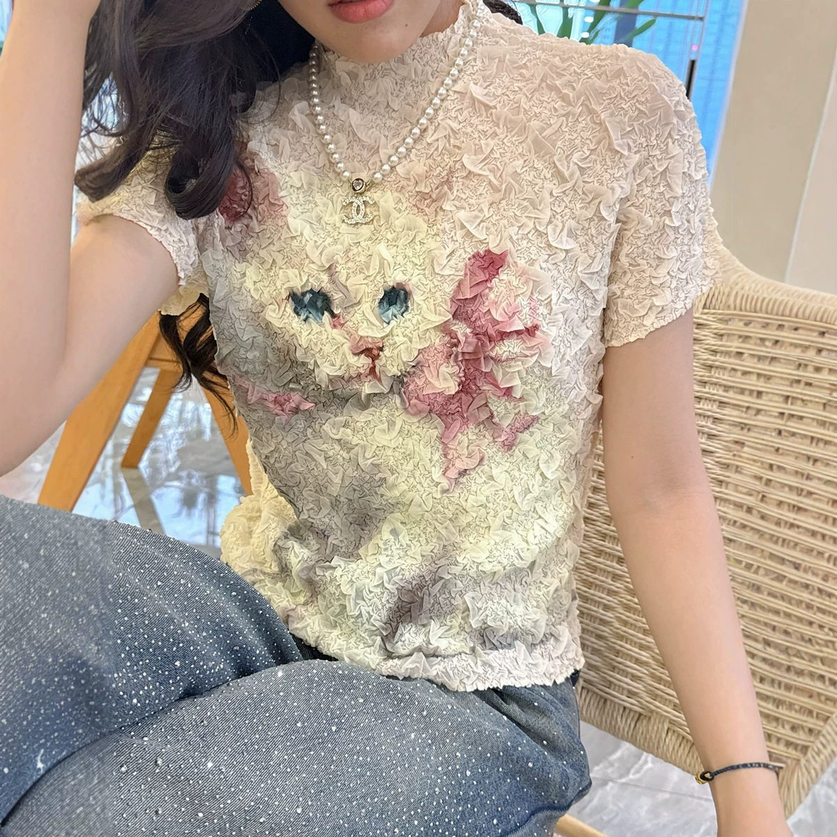 猫咪印花肌理褶皱短袖T恤女修身显瘦半高领时尚减龄质感女装上衣