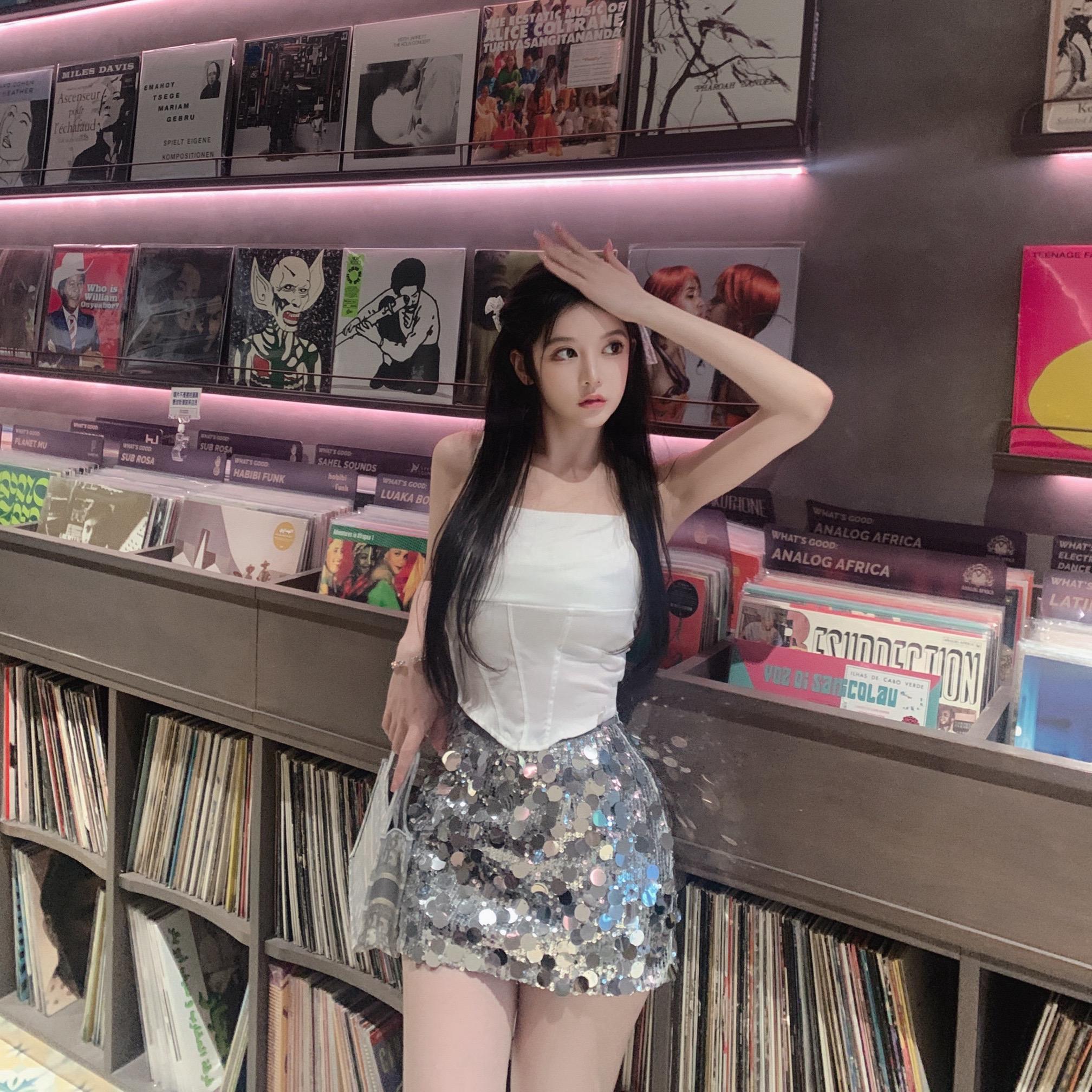 Nane南一自制款 暗夜星河 独家收腰显瘦吊带+大亮片A字包臀半身裙