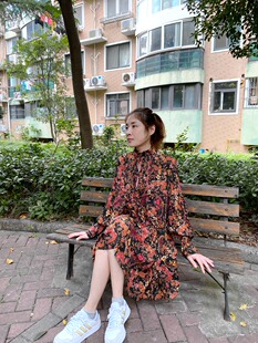 自留款上身小德国高端订单样衣真丝混纺重工制长袖连衣裙通勤
