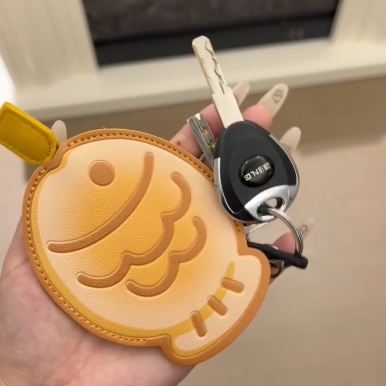 小鱼钥匙包抽拉式可爱迷你小包包