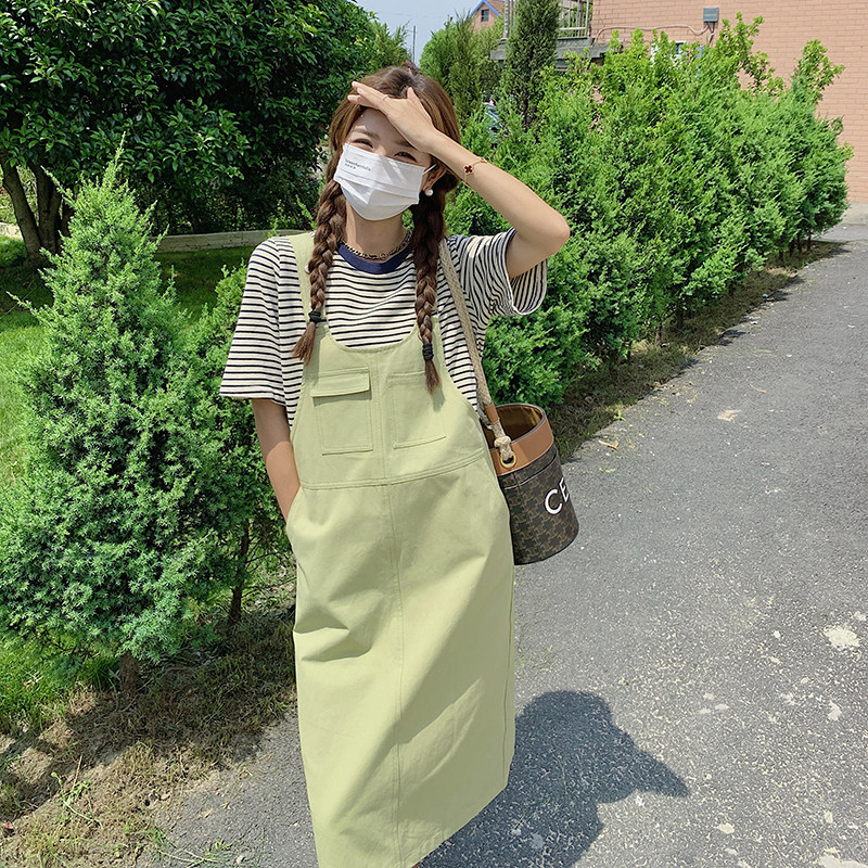 甜美可爱绿色工装背带裙子女2024夏季新款可盐可甜宽松显瘦休闲裙图片