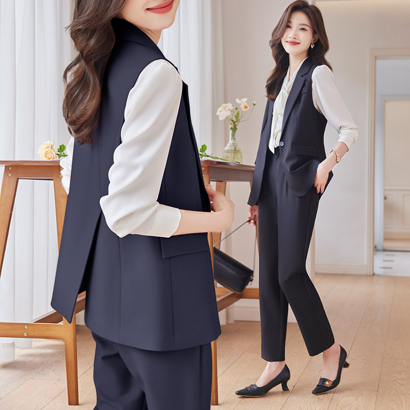 西装马甲女款2026新款春秋高级感职业气质女式小马夹衬衫两件套装
