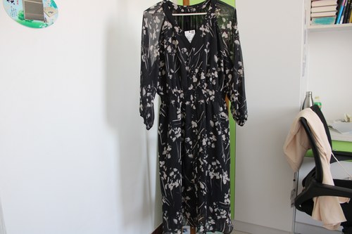 MECITY大码宽松V领中腰雪纺裙