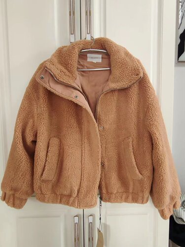 MECITY颗粒绒短款外套