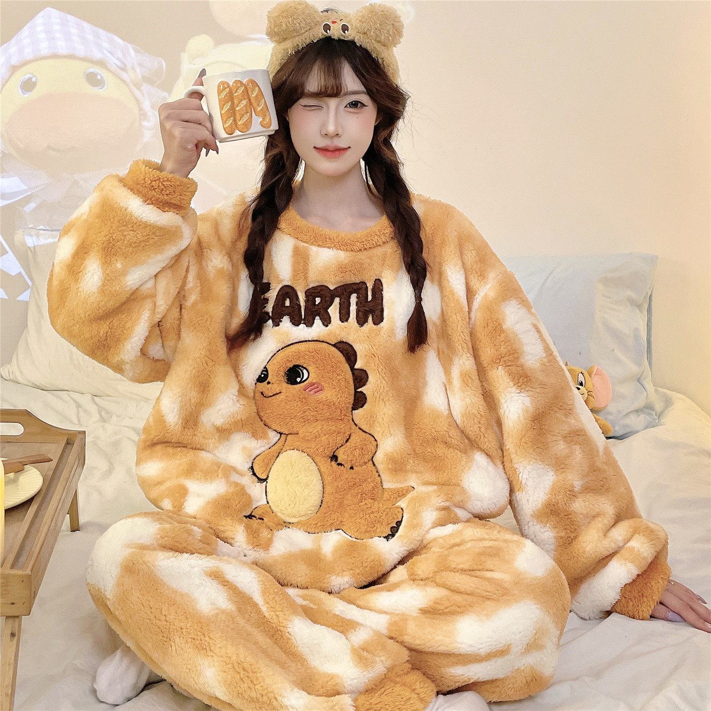 睡衣女款秋冬季珊瑚绒法兰绒女孩中大童学生家居服加厚套装12岁15