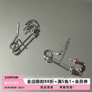 Pink Daliy小众设计感回形针耳钉女甜酷风耳骨钉独特小巧别针耳饰