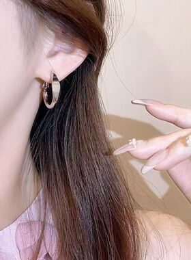 韩版时尚冷淡风金属耳扣女2026年新款潮气质轻奢高级感耳环耳饰品