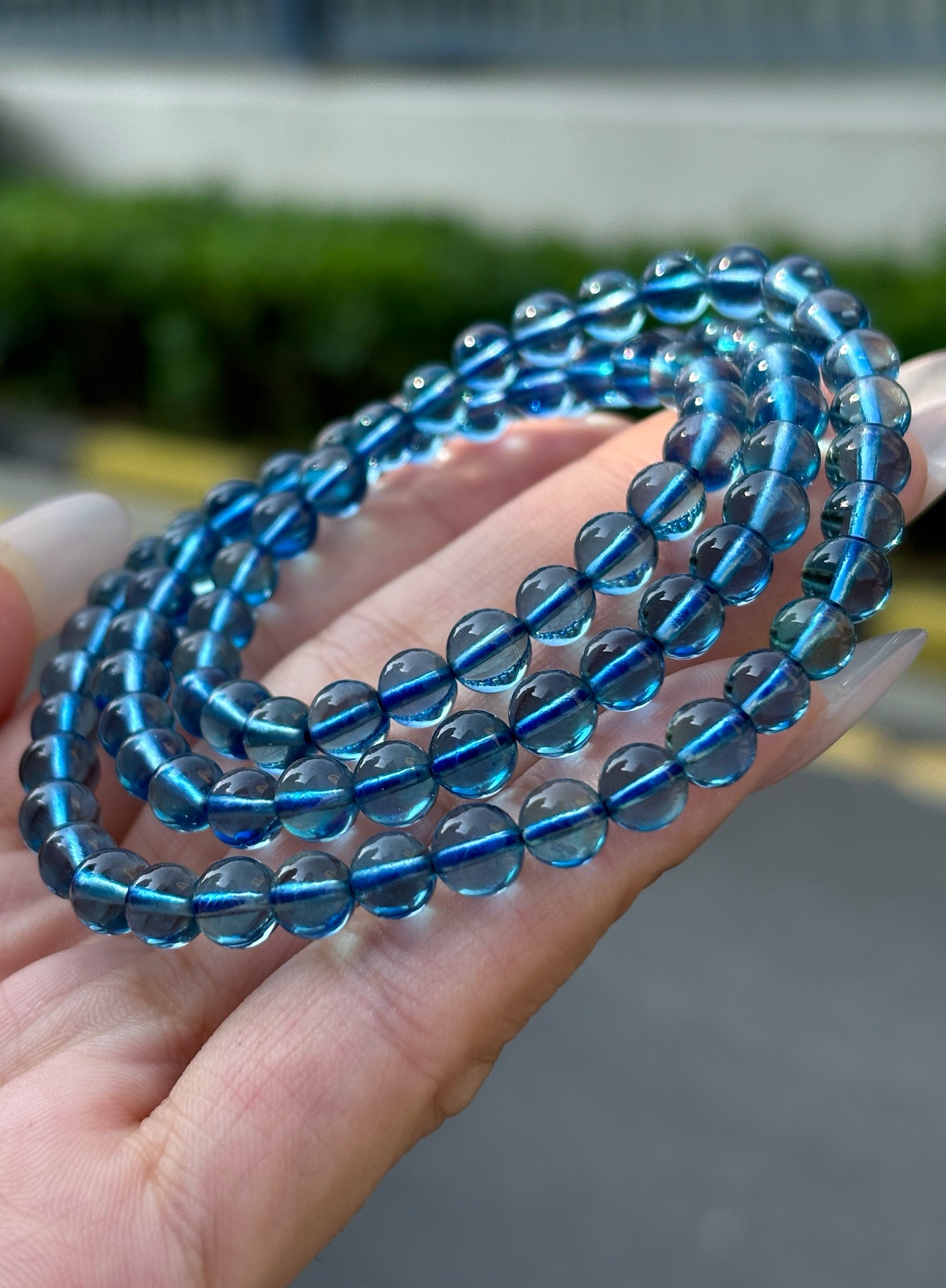 天然海蓝宝三圈手链浓郁深海蓝色晶体通透