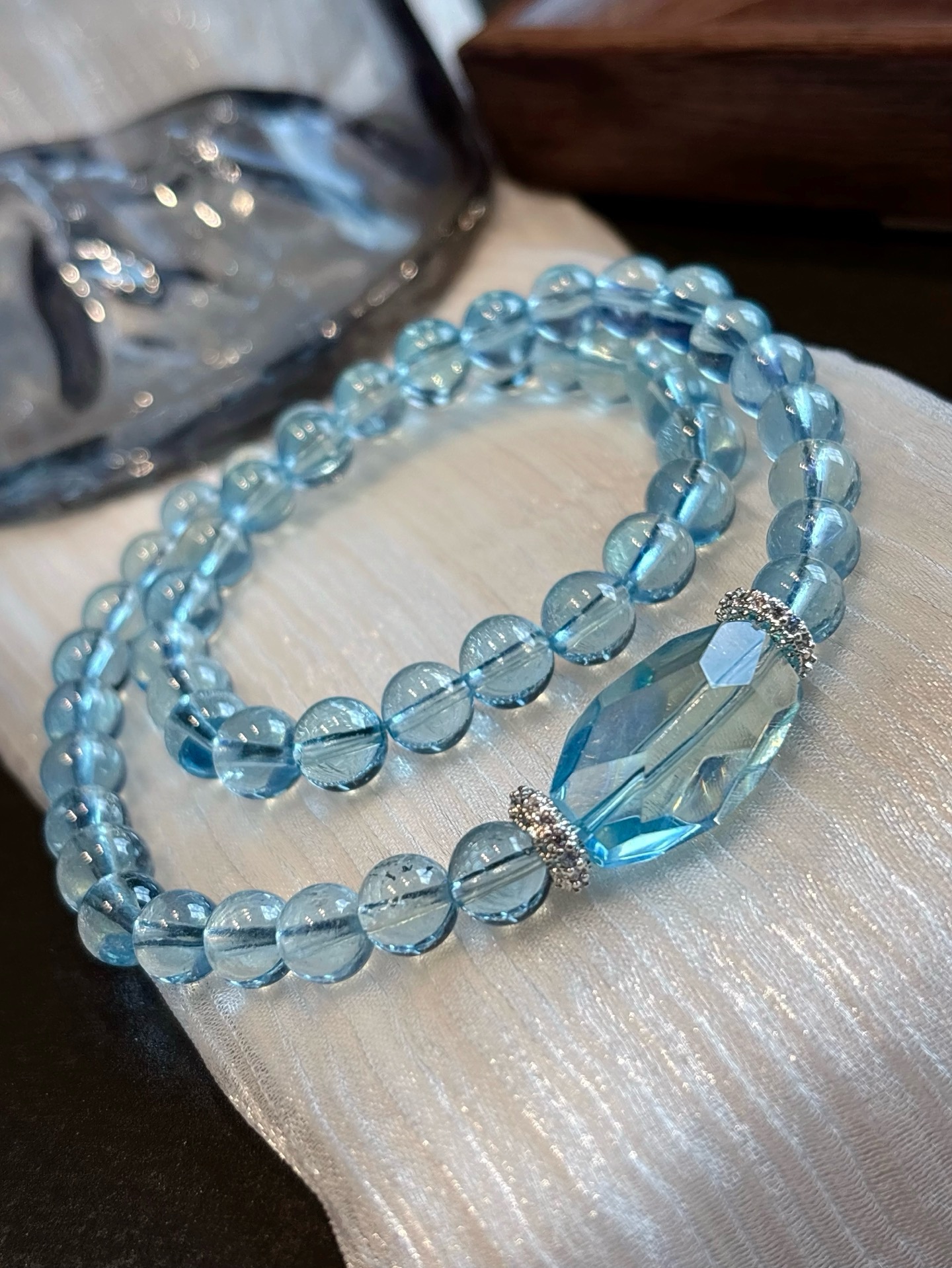 天然海蓝宝两圈手链浓郁深海蓝色晶体通透