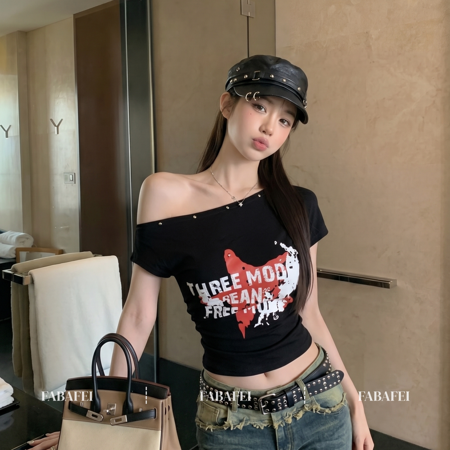 港风个性印花斜肩T恤女夏新款辣妹重工铆钉短袖别致小众黑色上衣