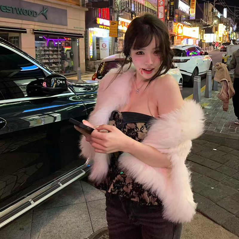 Liuu嘻嘻阿韩系真月宝毛拼阿紫毛上衣女暖冬时尚气质披肩斗篷外套