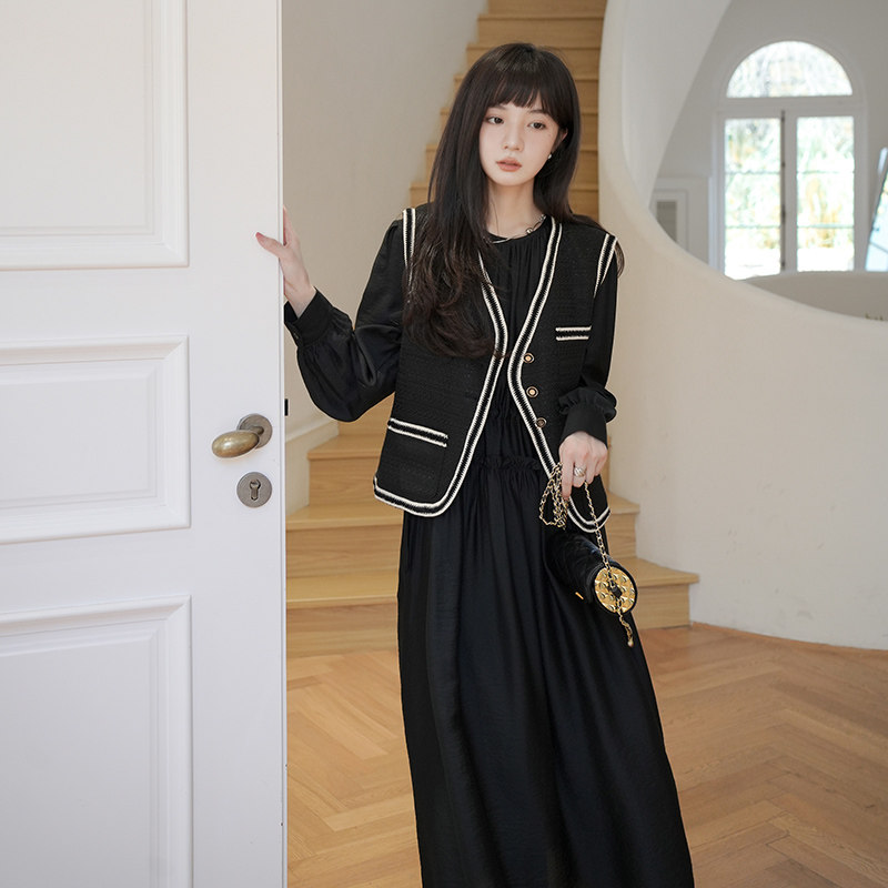 黑色赫本风连衣裙套装女2025春秋新款法式设计感小香风马甲两件套,女装套装/套裙,浙宝257