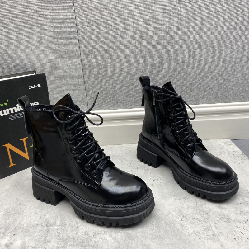 断码处理冬季新款真皮女鞋英伦风粗跟高跟加绒保暖牛皮马丁靴短靴