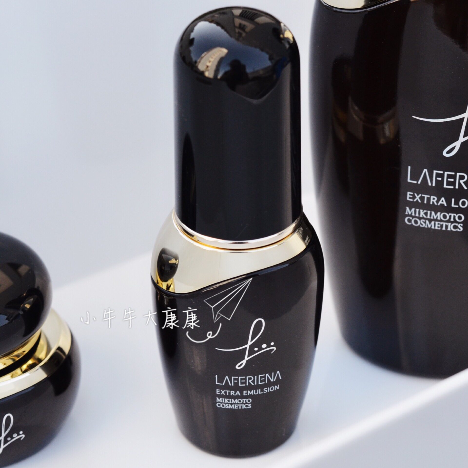 日本 御木本MIKIMOTO EXTRA 黑珍珠活肤精华乳/美容液 30ML