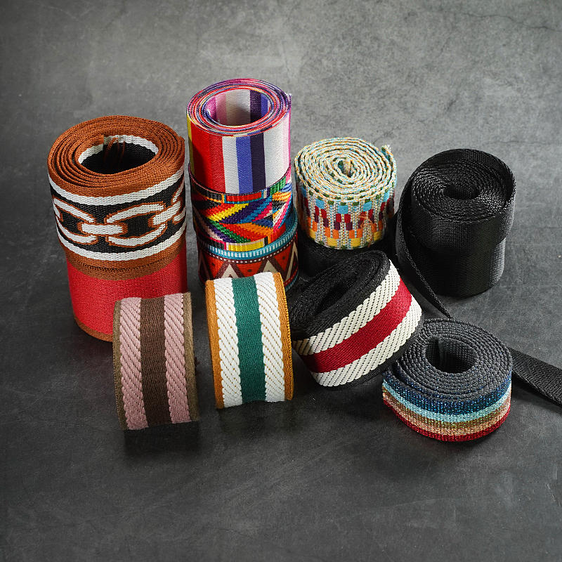 织带彩色民族风包60厘米一件