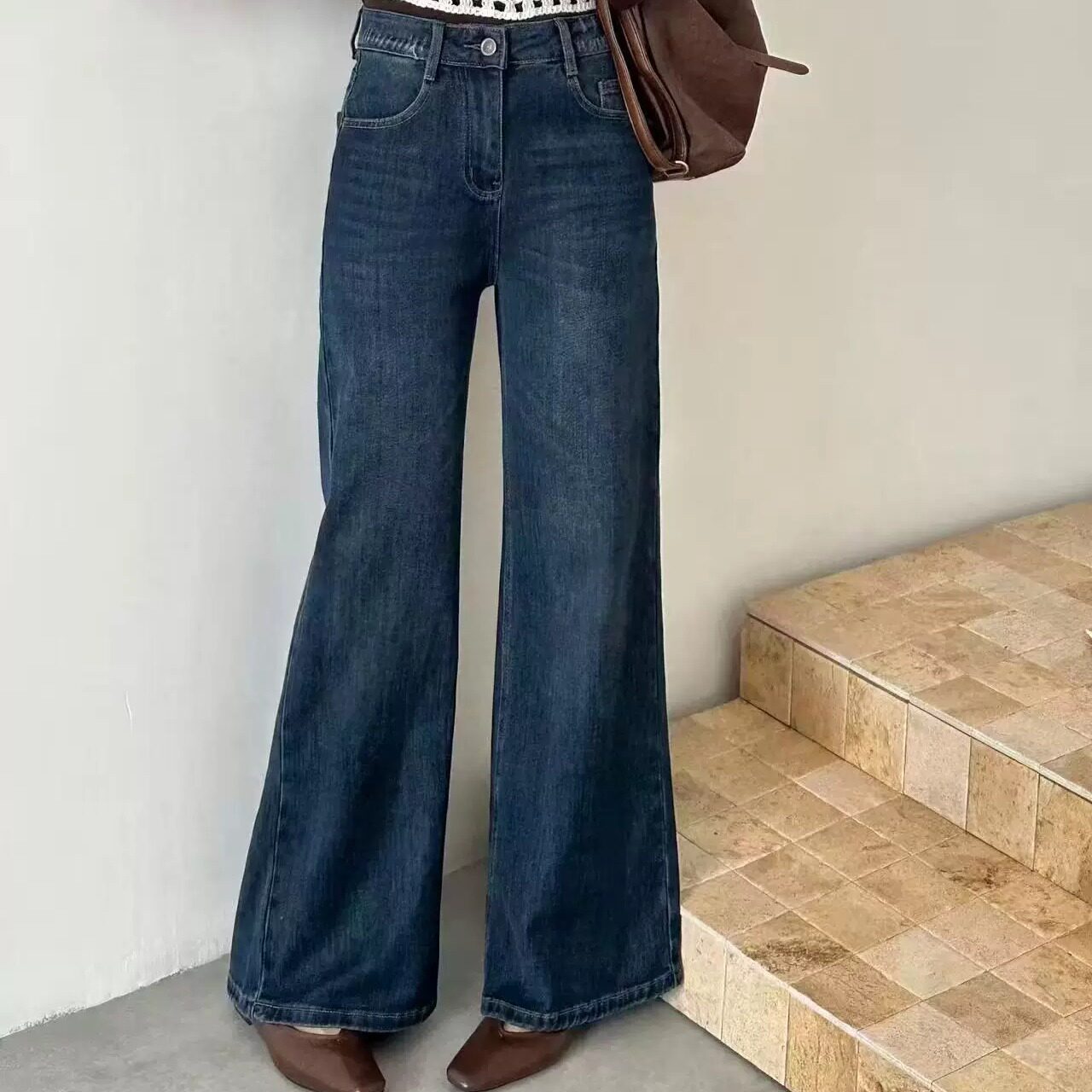 2026秋季高腰显瘦微喇牛仔裤女