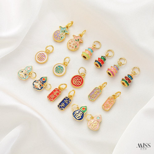 祢饰妮铜镀金宝塔石榴吊坠