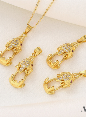 迷饰妮女金属镀金保色吊坠包邮