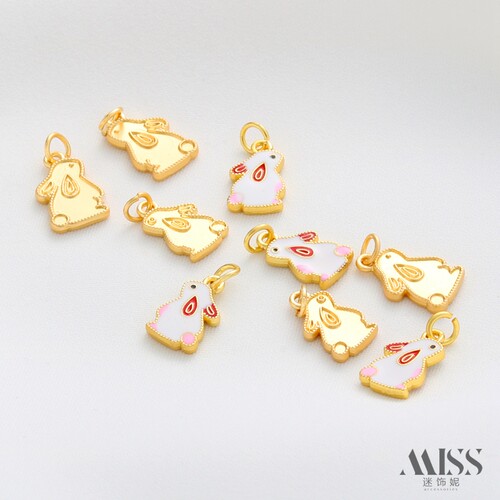 迷饰妮哑金滴油保色兔子吊坠