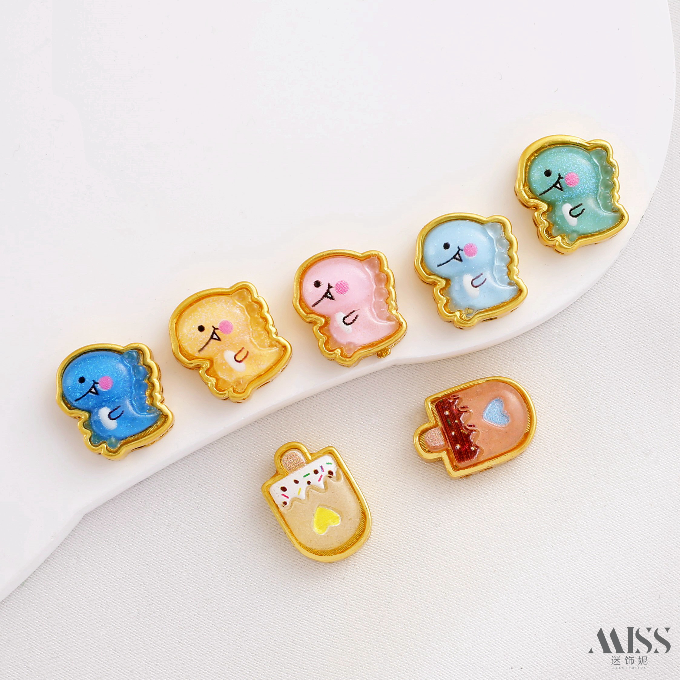 祢饰妮铜包金保色久隔珠