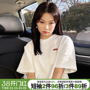 2026夏季新款设计感超火白色正肩t恤女短袖美式学院风宽松上衣潮