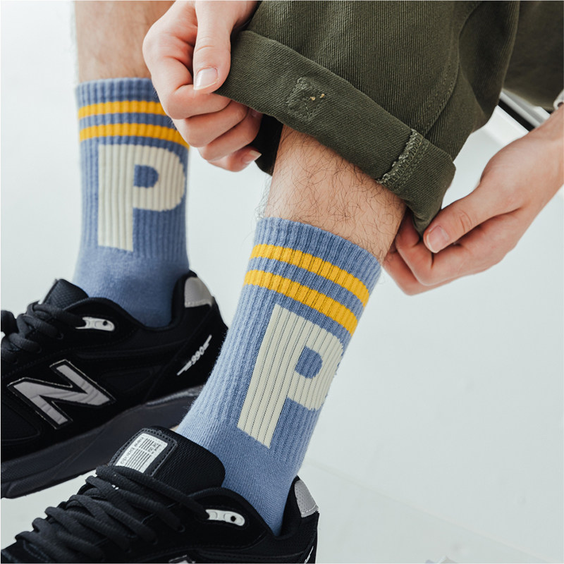 4双袜子男简约条纹大p字母潮袜纯棉秋冬长筒袜篮球运动袜吸汗防臭