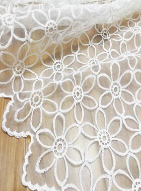 六叶花白色欧根纱水溶棉线刺绣花边面料硬挺箱包桌布台布绣花布料