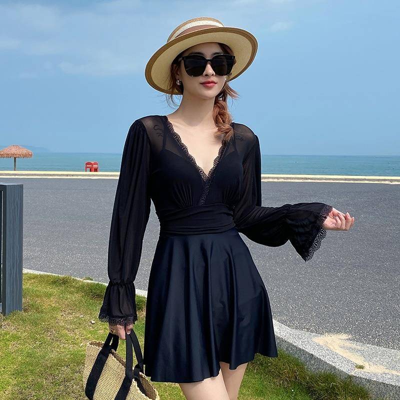 大码泳衣女保守胖mm200斤遮肚显瘦连体大胸钢托聚拢风温泉泳0930z