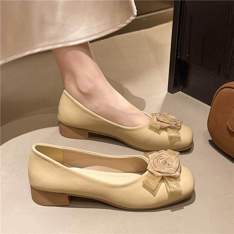 春季新中式玫瑰花浅口方头低跟单鞋女2026款小码配裙子优雅0120e,女鞋,时装靴,淘宝优惠券,粉丝福利购,淘宝优惠卷