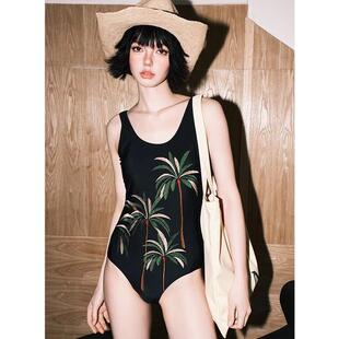 刺绣连体泳衣女高级感2026新款 v领纯欲风0318w 竞速游泳衣爆款