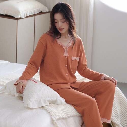居家服冬女款家居服保暖加厚德绒简约舒适开衫薄绒睡衣款长1022r