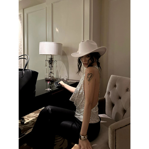 亮片无袖背心深V荡领设计感