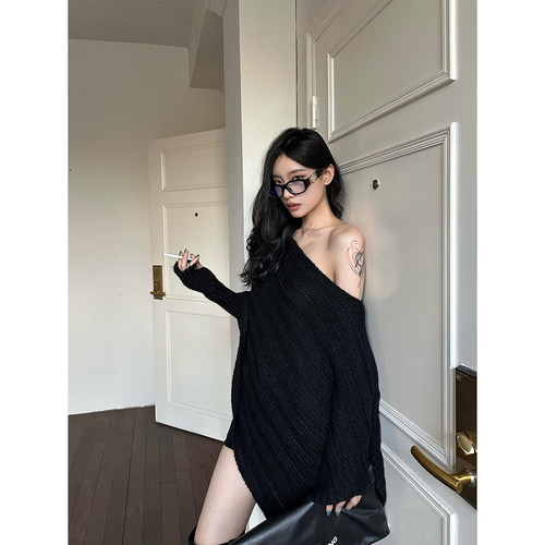 斜肩斗篷毛衣女秋冬针织上衣