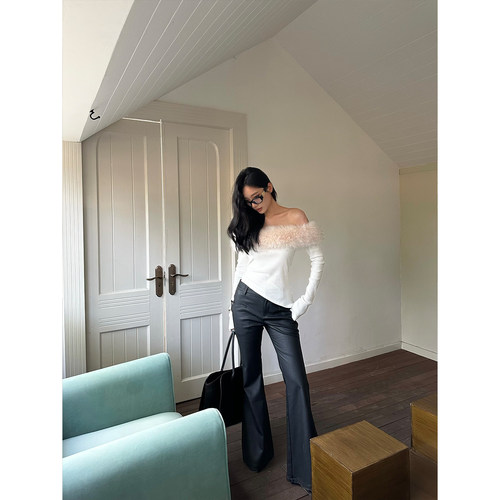 复古设计感高腰微喇皮裤