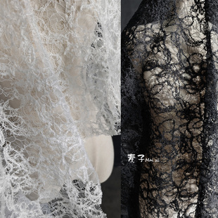 雪尼尔乱花绒毛蕾丝缕空网纱布料 裙装婚纱服装刺绣设计师面料
