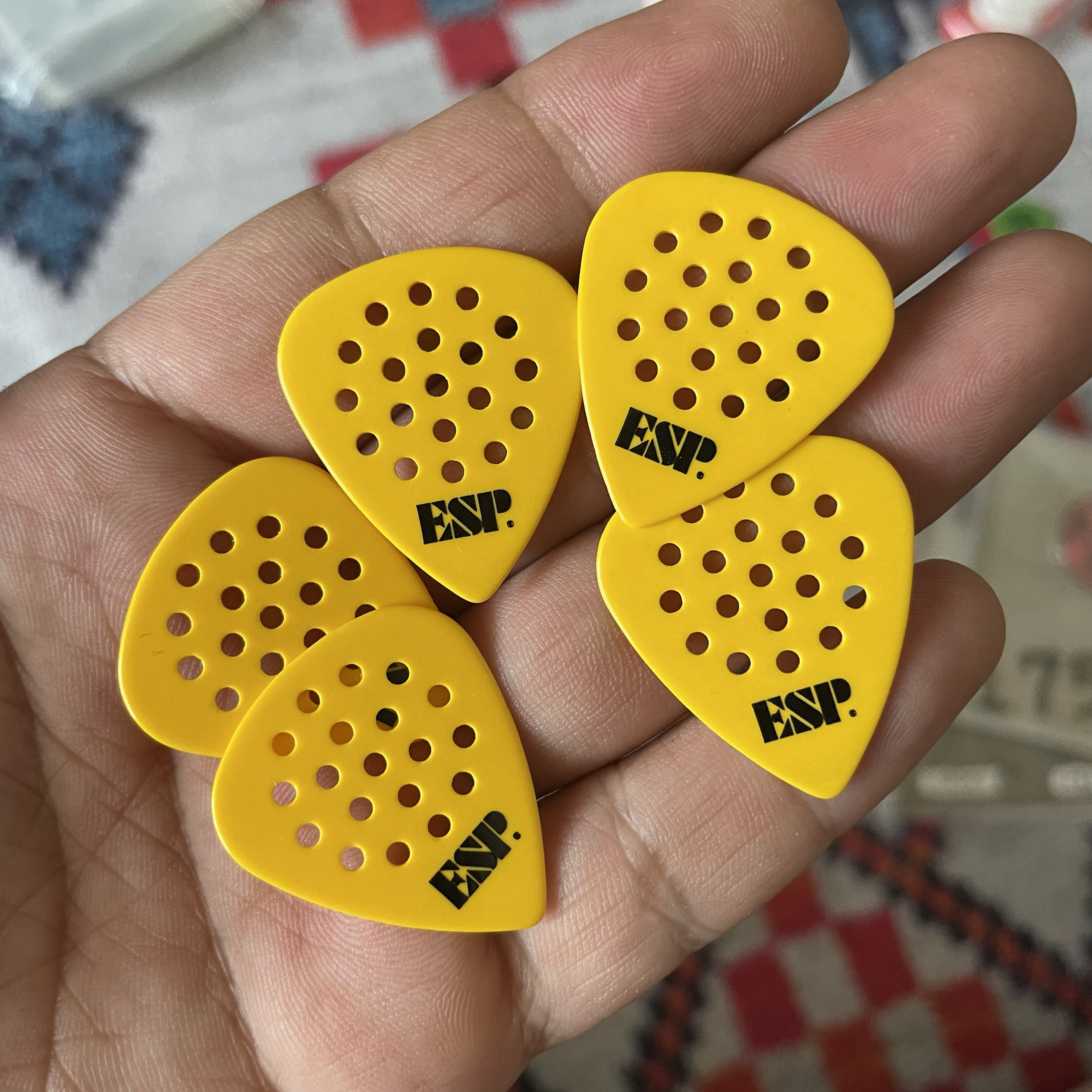 日产esp 防滑透气 吉他拨片 电吉他拨片 1.0mm