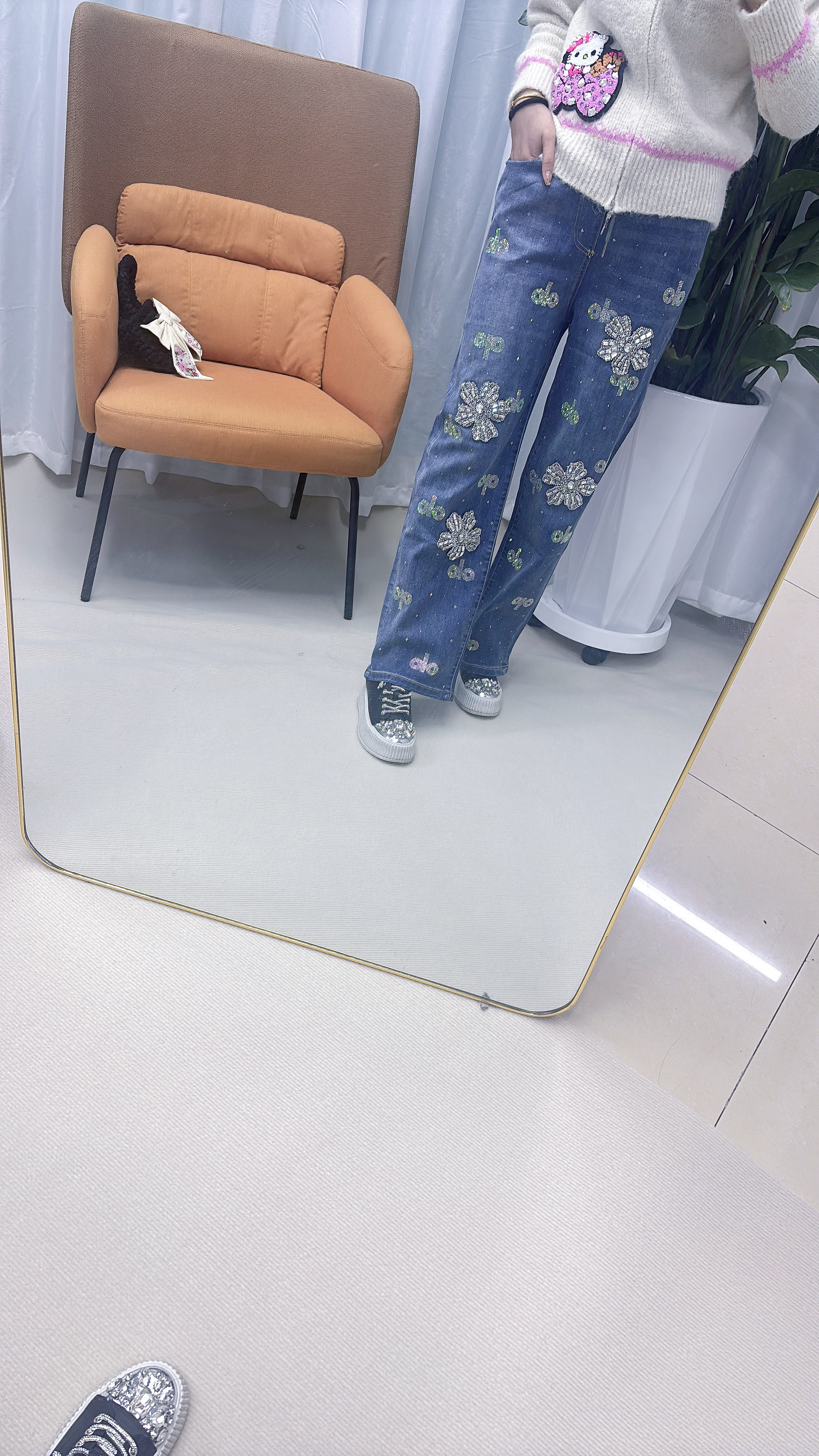 阿静家重工大码女装2026春季新款胖mm高腰显瘦直筒牛仔裤女花花图