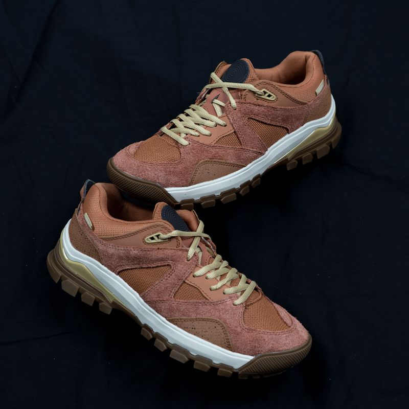 Vans户外登山鞋TakaHayashi联名