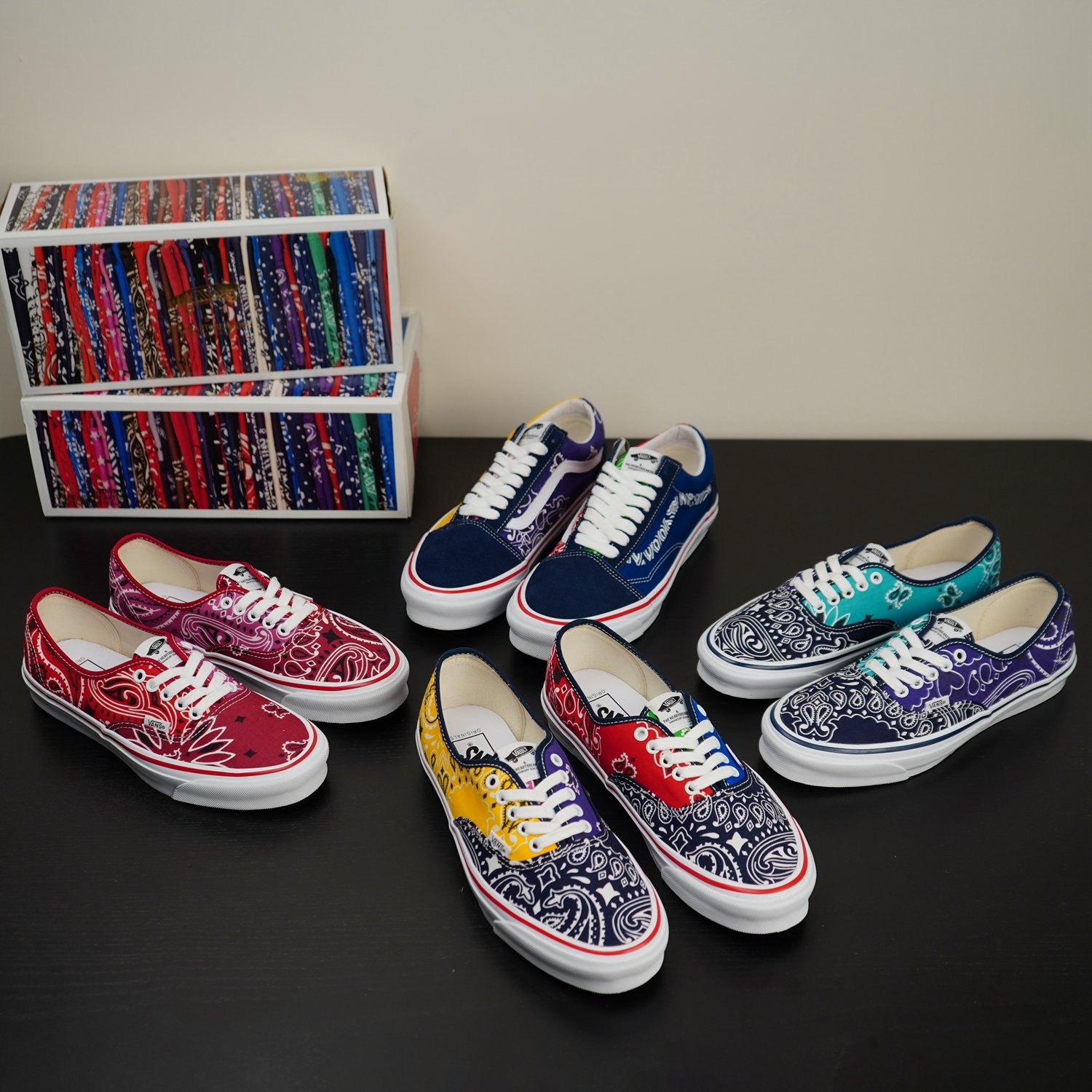 VansBEDWINAuthentic腰果花街头
