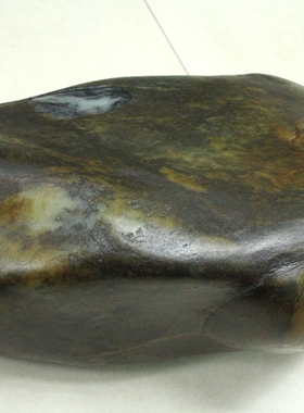 新疆和田玉青花籽料63.85公斤原石