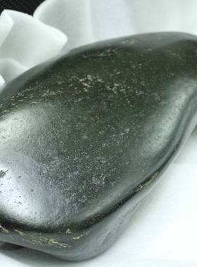 新疆和田碧玉籽料和田玉9.78公斤原石