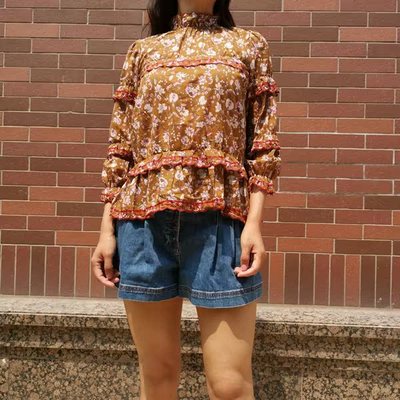 半高褶花卉褶皱刺绣印花衫