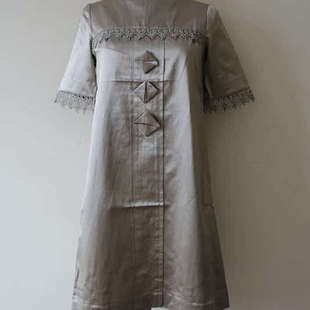 法国 蕾丝镂空花纹袖 Van 饰 装 甜美简约大牌风娃娃裙 8sa