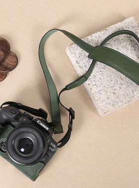 佳能R10保护套真皮牛皮相机包R50R5R6R6II二代配件壳R7R8RPR100