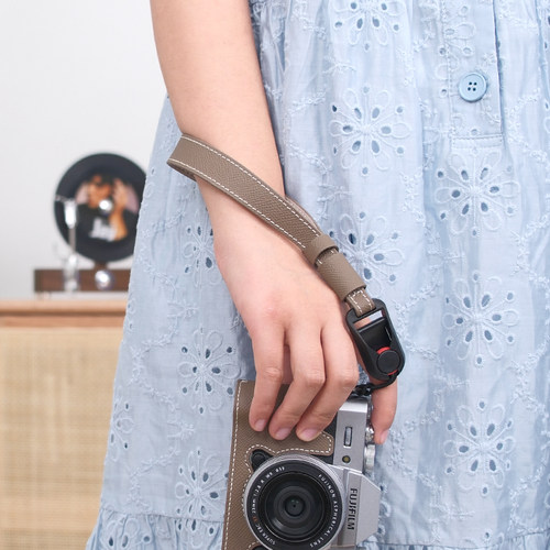 相机腕带真皮手绳合适富士xs20xm5x100vixt50xt30佳能r50索尼尼康