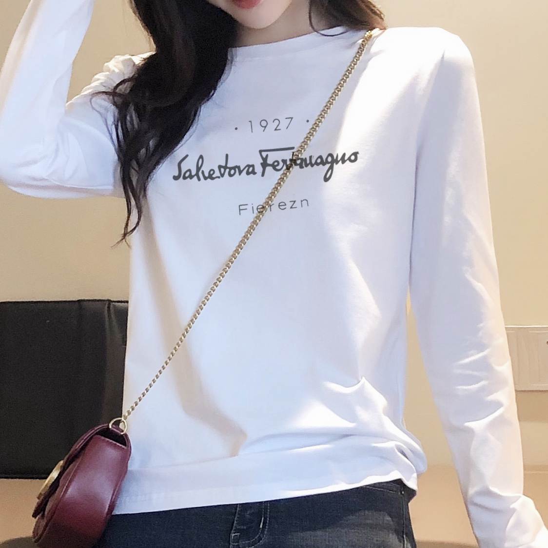 2020秋季新款白色t恤女长袖大码宽松印花圆领韩版百搭纯棉打底衫