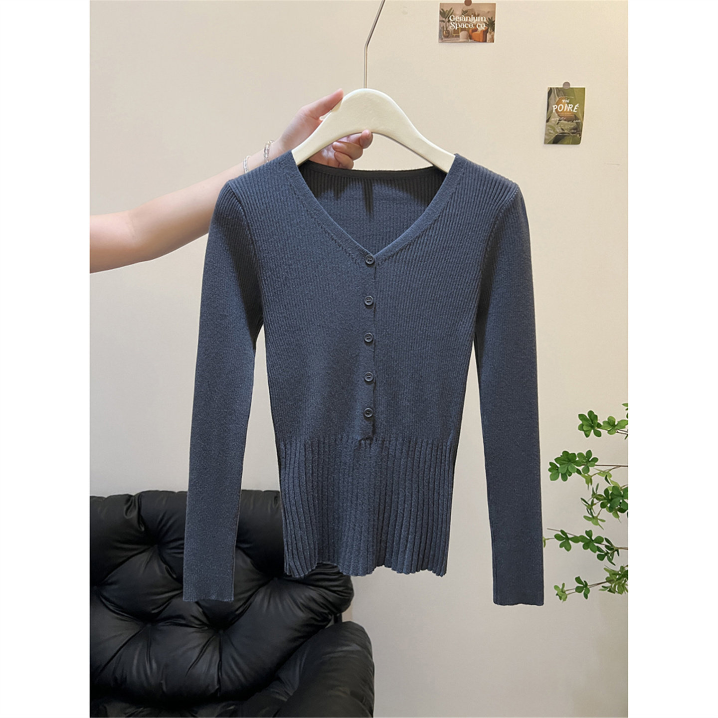 秋冬v领修身收腰长袖打底针织衫上衣高级感外穿超好看灰色毛衣女,女装/女士精品,毛针织衫,淘宝优惠券,粉丝福利购,淘宝优惠卷