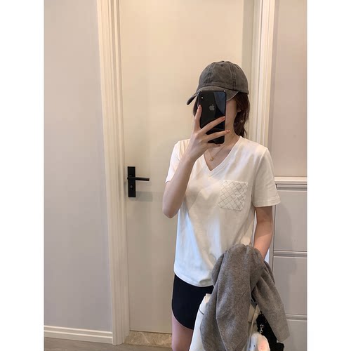 正肩v领白色t恤女短袖夏季设计感别致chic休闲百搭宽松纯棉上衣服