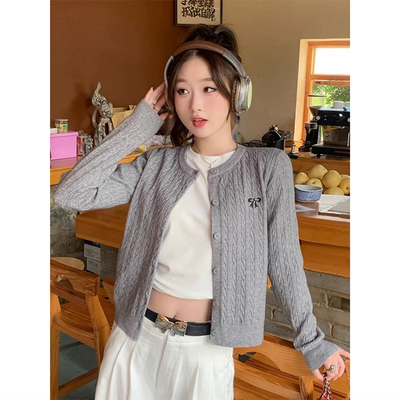 秋冬季新款圆领百搭修身开衫外搭针织衫上衣高级感灰色毛衣外套女